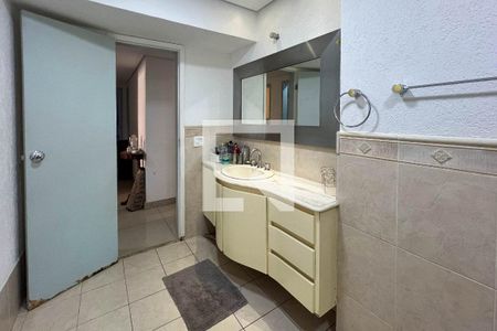 Apartamento à venda com 184m², 4 quartos e 2 vagasBanheiro