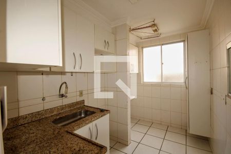 Cozinha de apartamento à venda com 3 quartos, 80m² em Santa Tereza, Belo Horizonte