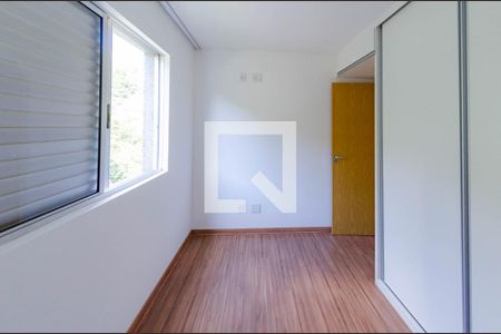 Quarto 1 de apartamento para alugar com 3 quartos, 101m² em Buritis, Belo Horizonte