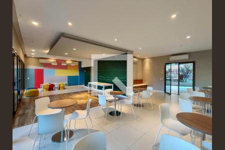 Apartamento à venda com 65m², 2 quartos e 1 vagaÁrea comum - Salão de festas