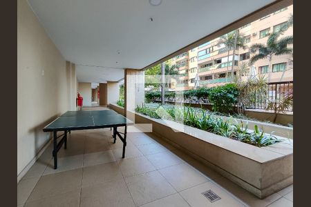 Apartamento à venda com 65m², 2 quartos e 1 vagaÁrea comum - Playground