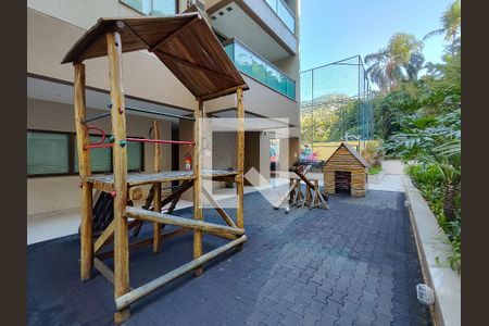 Apartamento à venda com 65m², 2 quartos e 1 vagaÁrea comum - Playground