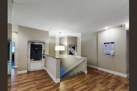 Apartamento à venda com 65m², 2 quartos e 1 vagaFachada e portaria