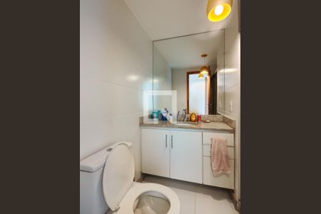 Apartamento à venda com 65m², 2 quartos e 1 vagaBanheiro Corredor