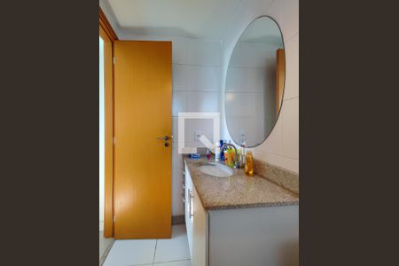 Apartamento à venda com 65m², 2 quartos e 1 vagaBanheiro da Suíte