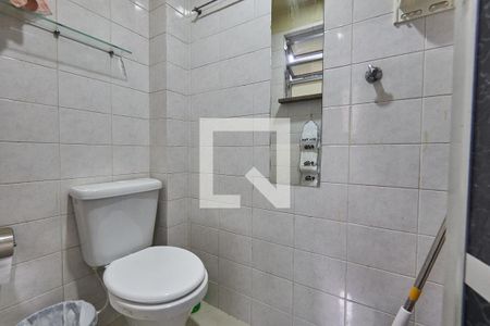 Apartamento à venda com 76m², 2 quartos e sem vagaBanheiro de Serviço