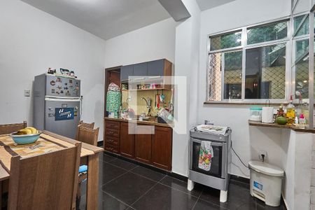 Apartamento à venda com 76m², 2 quartos e sem vagaCozinha