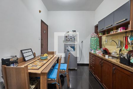 Apartamento à venda com 76m², 2 quartos e sem vagaCozinha