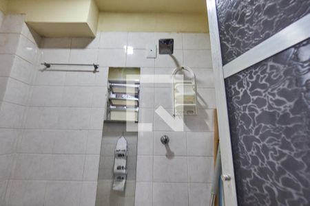 Apartamento à venda com 76m², 2 quartos e sem vagaBanheiro de Serviço