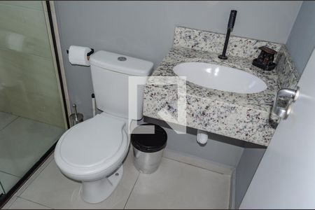 Banheiro de apartamento para alugar com 1 quarto, 35m² em Centro, Florianópolis