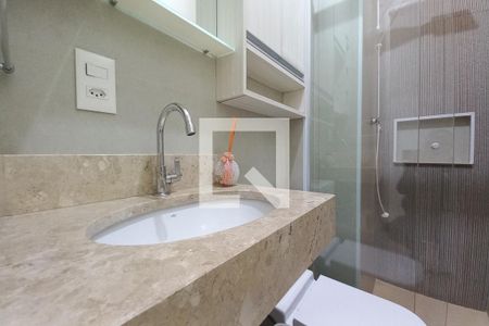 Banheiro de casa de condomínio para alugar com 3 quartos, 80m² em Jd Maria Eugenia, Campinas