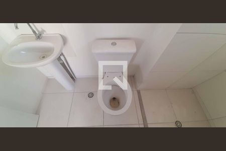 Banheiro de apartamento à venda com 1 quarto, 27m² em Bonfim, Osasco