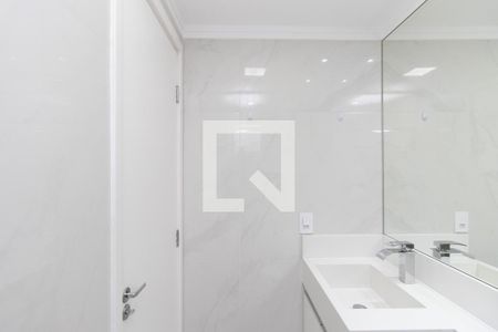 Banheiro de apartamento à venda com 2 quartos, 43m² em Vila Gustavo, São Paulo