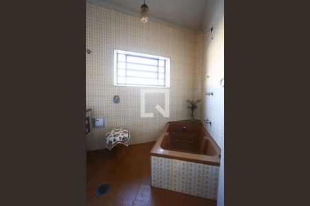 Casa à venda com 170m², 3 quartos e 4 vagasBanheiro 2