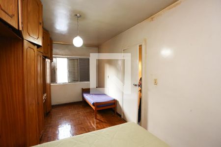 Casa à venda com 170m², 3 quartos e 4 vagasquarto 2