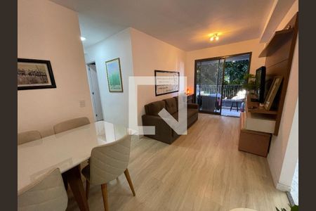 Sala de estar de apartamento para alugar com 2 quartos, 59m² em Ferreira, São Paulo