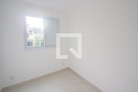 Quarto 2 de apartamento para alugar com 2 quartos, 52m² em Jardim Monte Azul, São Paulo