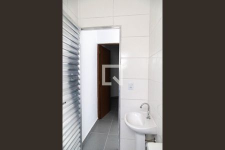 Banheiro de kitnet/studio para alugar com 1 quarto, 37m² em Vila Calegari, Guarulhos