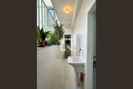 Apartamento à venda com 69m², 2 quartos e 1 vagaÁrea de Serviço