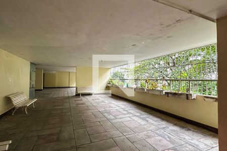 Apartamento à venda com 69m², 2 quartos e 1 vagaÁrea comum