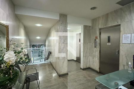 Apartamento à venda com 69m², 2 quartos e 1 vagaEntrada