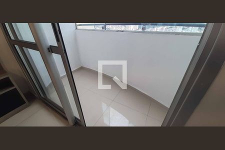 Sacada de apartamento para alugar com 3 quartos, 79m² em Jaguaribe, Osasco