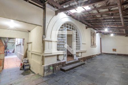 Casa à venda com 237m², 5 quartos e 2 vagasGaragem