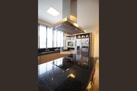 Casa de condomínio à venda com 805m², 4 quartos e 4 vagasCozinha