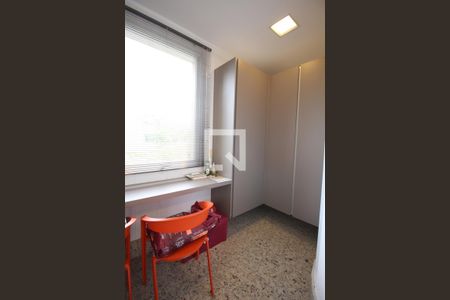 Casa de condomínio à venda com 805m², 4 quartos e 4 vagasDespensa