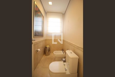 Casa de condomínio à venda com 805m², 4 quartos e 4 vagasBanheiro da Suíte 1