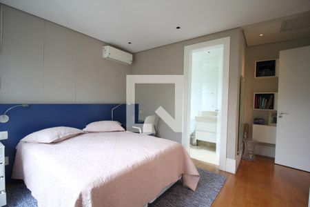 Casa de condomínio à venda com 805m², 4 quartos e 4 vagasSuíte 4