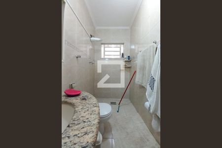 Casa à venda com 120m², 3 quartos e 4 vagasBanheiro