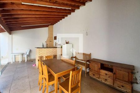 Casa à venda com 120m², 3 quartos e 4 vagasÁrea comum - Churrasqueira