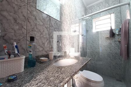 Casa à venda com 120m², 3 quartos e 4 vagasBanheiro da Suíte