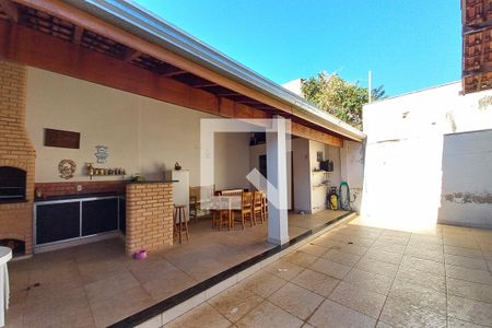 Casa à venda com 120m², 3 quartos e 4 vagasÁrea comum - Churrasqueira