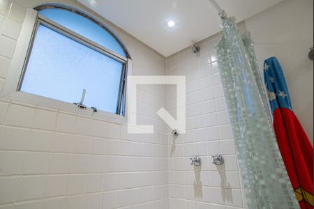 Apartamento à venda com 180m², 3 quartos e 1 vagaBanheiro da Suíte 2