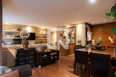 Sala de apartamento à venda com 3 quartos, 180m² em Morro dos Ingleses, São Paulo