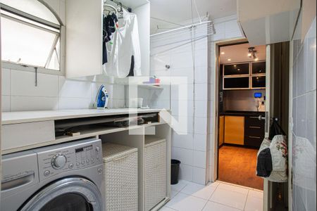 Apartamento à venda com 180m², 3 quartos e 1 vagaÁrea de Serviço