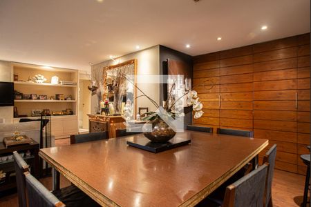 Sala de apartamento à venda com 3 quartos, 180m² em Morro dos Ingleses, São Paulo