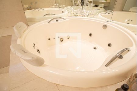 Apartamento à venda com 180m², 3 quartos e 1 vagaBanheiro da Suíte 1