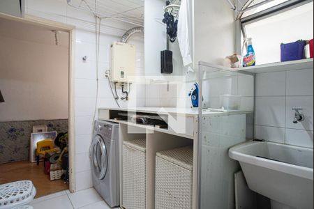 Apartamento à venda com 180m², 3 quartos e 1 vagaÁrea de Serviço