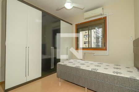 Quarto Suíte de apartamento à venda com 2 quartos, 74m² em Rio Branco, Porto Alegre