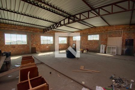 Casa à venda com 300m², 3 quartos e 1 vaga Casa à venda com 300m², 3 quartos e 1 vagaTerraço