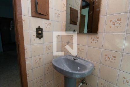 Casa à venda com 300m², 3 quartos e 1 vaga Casa à venda com 300m², 3 quartos e 1 vagaBanheiro Social