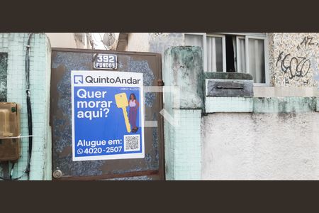 Placa  de apartamento para alugar com 1 quarto, 50m² em Curicica, Rio de Janeiro