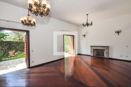 Casa de condomínio à venda com 470m², 3 quartos e 4 vagasSala 2