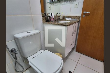 Apartamento para alugar com 100m², 4 quartos e 1 vagaBanheiro da Suíte
