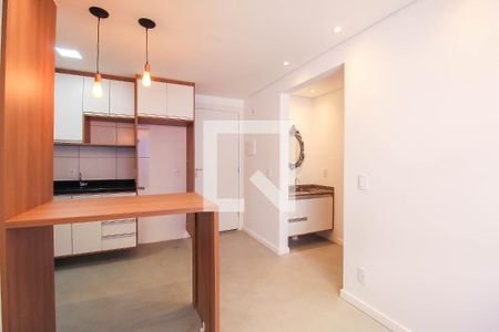 Sala/Cozinha de apartamento para alugar com 2 quartos, 32m² em Canindé, São Paulo