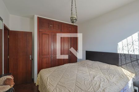 Quarto de apartamento à venda com 2 quartos, 89m² em Sagrada Família, Belo Horizonte