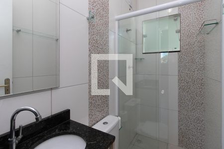 Banheiro de casa de condomínio para alugar com 2 quartos, 45m² em Jardim Modelo, São Paulo